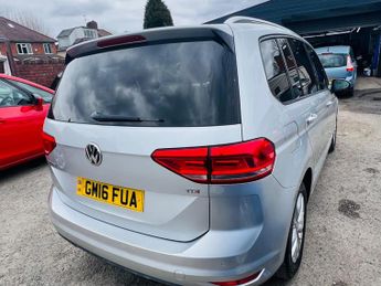 Volkswagen Touran 1.6 TDI BlueMotion Tech SE Family DSG Euro 6 (s/s) 5dr