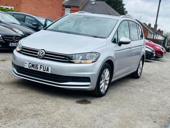 Volkswagen Touran 1.6 TDI BlueMotion Tech SE Family DSG Euro 6 (s/s) 5dr