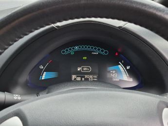 Nissan Leaf 24kWh Tekna Hatchback 5dr Electric Auto (109 bhp)