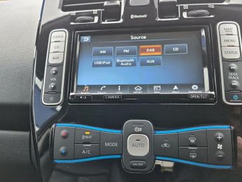 Nissan Leaf 24kWh Tekna Hatchback 5dr Electric Auto (109 bhp)