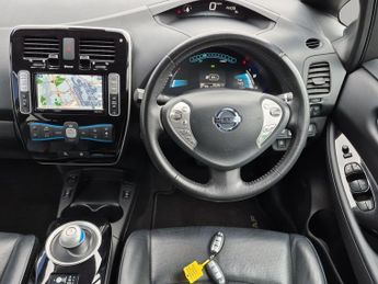 Nissan Leaf 24kWh Tekna Hatchback 5dr Electric Auto (109 bhp)