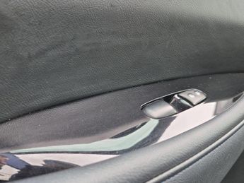 Nissan Leaf 24kWh Tekna Hatchback 5dr Electric Auto (109 bhp)