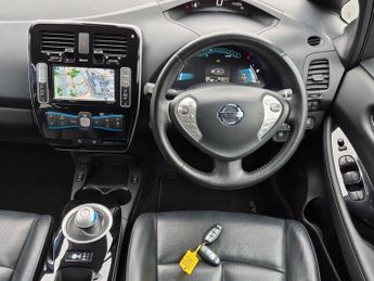 Nissan Leaf 24kWh Tekna Hatchback 5dr Electric Auto (109 bhp)