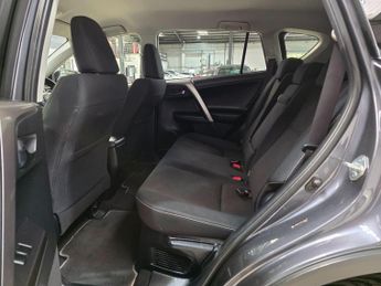 Toyota RAV4 2.5 VVT-h Business Edition Plus CVT Euro 6 (s/s) 5dr (Safety Sen