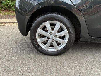 Toyota Yaris 1.5 VVT-h T4 CVT Euro 5 5dr