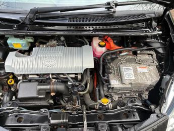 Toyota Yaris 1.5 VVT-h T4 CVT Euro 5 5dr