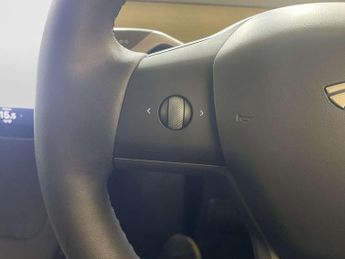 Tesla Model Y SUV 5dr Electric Auto RWD (346 ps)