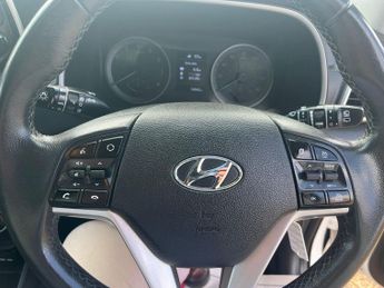 Hyundai TUCSON 1.6 T-GDi SE Nav DCT Euro 6 (s/s) 5dr