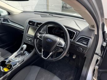 Ford Mondeo 2.0 TDCi Titanium Powershift Euro 6 (s/s) 5dr
