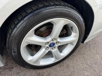 Ford Mondeo 2.0 TDCi Titanium Powershift Euro 6 (s/s) 5dr