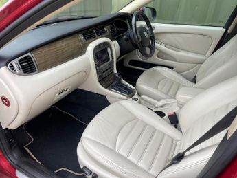 Jaguar X-Type 2.2D DPF SE 4dr