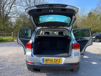 Volkswagen Tiguan 2.0 TDI BlueMotion Tech Match DSG 4WD Euro 5 (s/s) 5dr