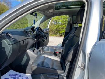 Volkswagen Tiguan 2.0 TDI BlueMotion Tech Match DSG 4WD Euro 5 (s/s) 5dr