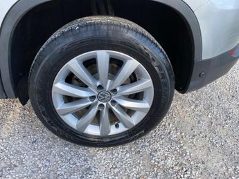 Volkswagen Tiguan 2.0 TDI BlueMotion Tech Match DSG 4WD Euro 5 (s/s) 5dr