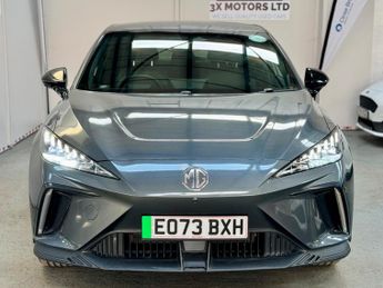 MG MG4 64kWh Trophy Long Range Auto 5dr