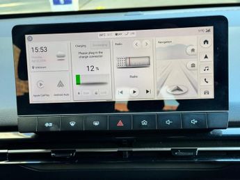 MG MG4 64kWh Trophy Long Range Auto 5dr