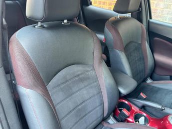Nissan Juke 1.6 N-Connecta XTRON Euro 6 5dr