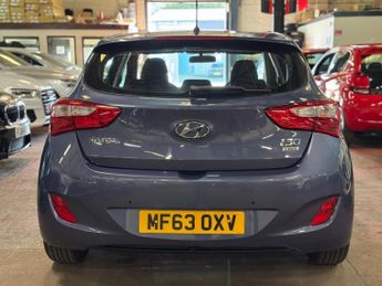 Hyundai i30 1.6 CRDi Active Auto Euro 5 5dr