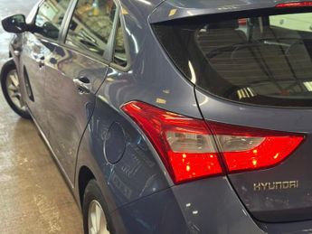 Hyundai i30 1.6 CRDi Active Auto Euro 5 5dr