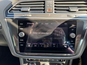 Volkswagen Tiguan 2.0 TDI R-Line DSG Euro 6 (s/s) 5dr