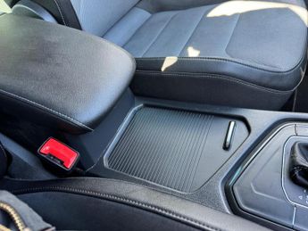 Volkswagen Tiguan 2.0 TDI R-Line DSG Euro 6 (s/s) 5dr