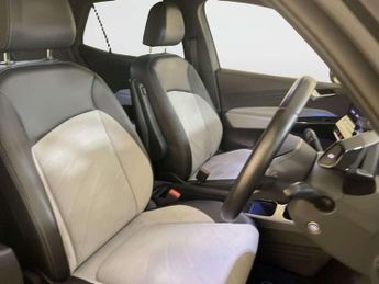 Volkswagen ID.3 Pro Performance 58kWh Family Hatchback 5dr Electric Auto (204 ps