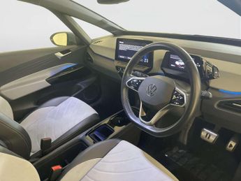 Volkswagen ID.3 Pro Performance 58kWh Family Hatchback 5dr Electric Auto (204 ps