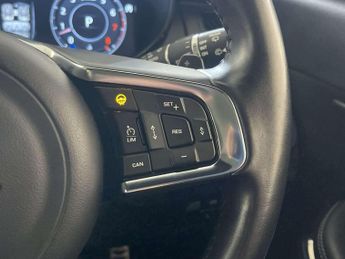 Jaguar E-PACE 2.0 P300 R-Dynamic HSE SUV 5dr Petrol Auto AWD Euro 6 (s/s) (300