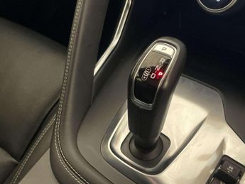 Jaguar E-PACE 2.0 P300 R-Dynamic HSE SUV 5dr Petrol Auto AWD Euro 6 (s/s) (300