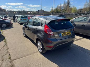Ford Fiesta 1.0T EcoBoost Zetec Powershift Euro 6 5dr