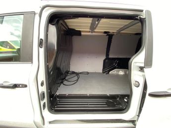 LEVC VN5 31kWh City Auto Euro 6 5dr (Range Extender)