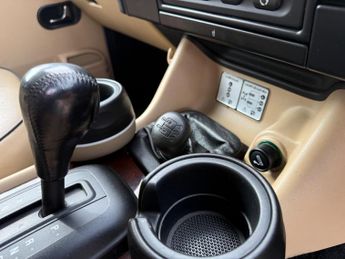 Land Rover Discovery 4.0i V8 ES Station Wagon 5dr (7 Seats)