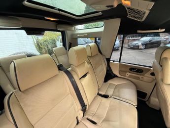 Land Rover Discovery 4.0i V8 ES Station Wagon 5dr (7 Seats)