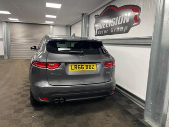Jaguar F-PACE 2.0 D180 Portfolio Auto AWD Euro 6 (s/s) 5dr