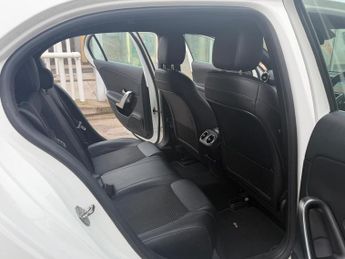 Mercedes-Benz A Class 1.3 A200 Sport (Executive) 7G-DCT Euro 6 (s/s) 5dr