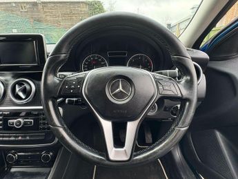 Mercedes-Benz A Class 1.5 A180 CDI SE 7G-DCT Euro 5 (s/s) 5dr