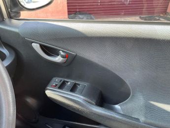 Honda Jazz 1.4 i-VTEC ES i SHIFT Euro 4 5dr