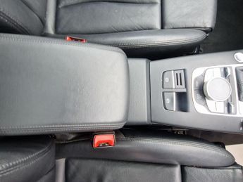 Audi A3 1.4 TFSI e-tron Sportback e-S Tronic Euro 6 5dr 8.8kWh