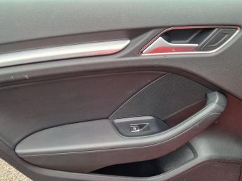 Audi A3 1.4 TFSI e-tron Sportback e-S Tronic Euro 6 5dr 8.8kWh