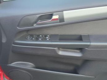 Vauxhall Zafira 1.6 16V Design Euro 5 5dr (SNav)