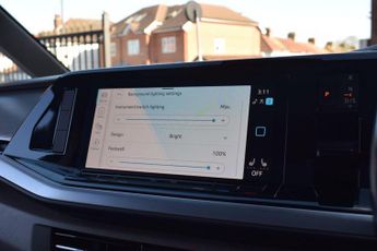 Volkswagen Multivan 1.4 TSI 13kWh Life DSG Euro 6 (s/s) 5dr