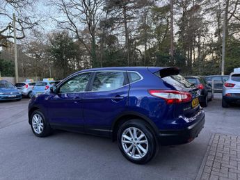 Nissan Qashqai 1.2 DIG-T Acenta XTRON 2WD Euro 6 (s/s) 5dr