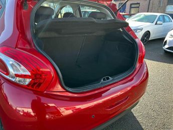 Peugeot 208 1.2 VTi PureTech Allure Euro 6 5dr