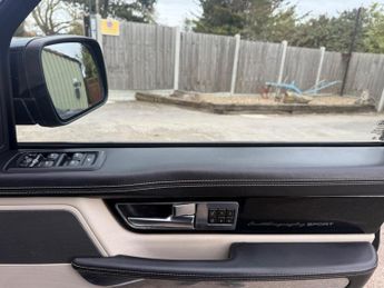 Land Rover Range Rover Sport 3.0 TD V6 Autobiography Sport CommandShift 4WD Euro 5 5dr