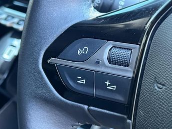 Peugeot E-208 50kWh Active Premium Auto 5dr