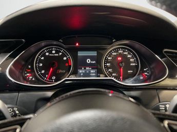 Audi RS4 Avant 4.2 FSI V8 S Tronic quattro Euro 5 5dr