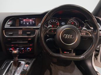 Audi RS4 Avant 4.2 FSI V8 S Tronic quattro Euro 5 5dr