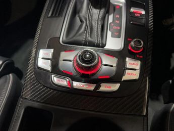Audi RS4 Avant 4.2 FSI V8 S Tronic quattro Euro 5 5dr