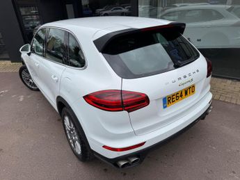 Porsche Cayenne 3.0 V6 E-Hybrid S TiptronicS 4WD Euro 6 (s/s) 5dr