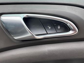 Porsche Cayenne 3.0 V6 E-Hybrid S TiptronicS 4WD Euro 6 (s/s) 5dr